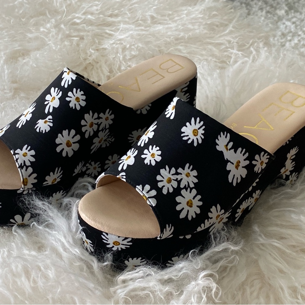 Beach by Matisse Platform Sandals - Picture 7 of 8
